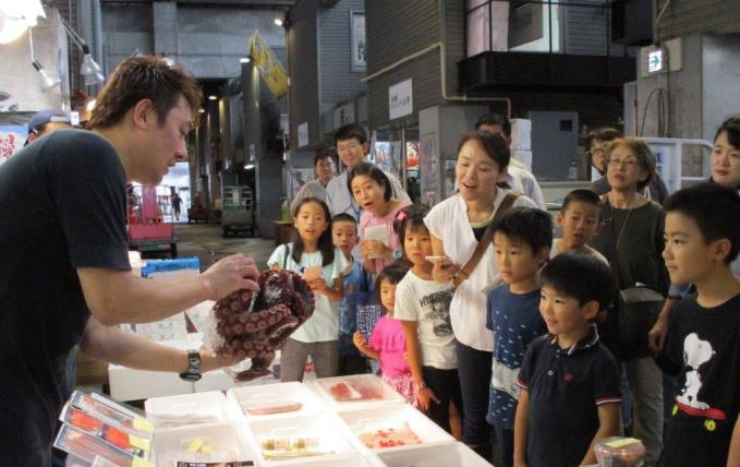 画像：大田市場夏休み親子見学会