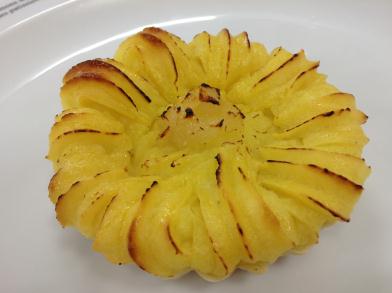 餃子の皮deにっこり梨入りスウィートタルト
